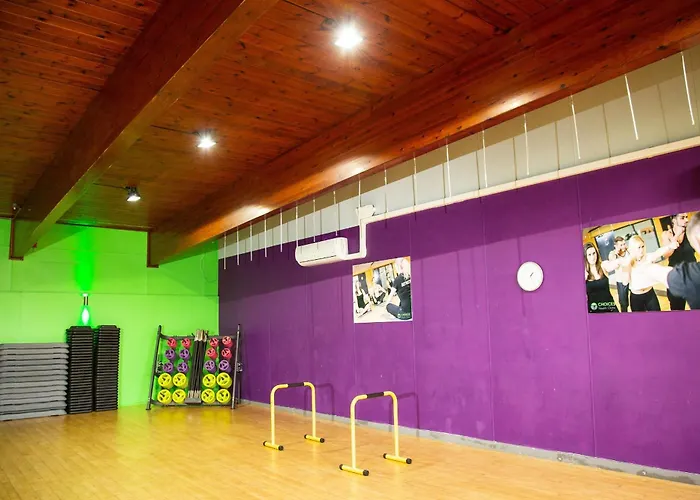 Broad Larch * Bowness-on-Windermere